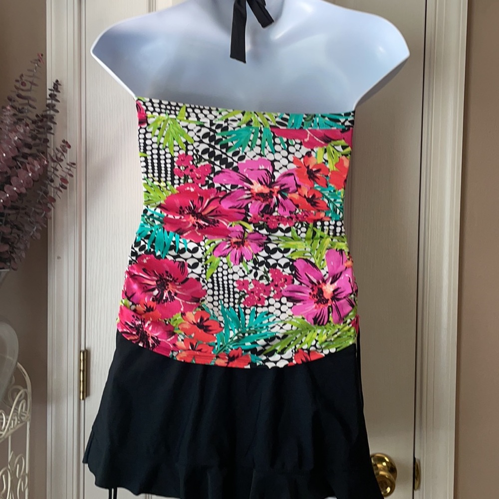 Real Solutions NWOT by Island Escape Tankini Top - Picture 3 of 8